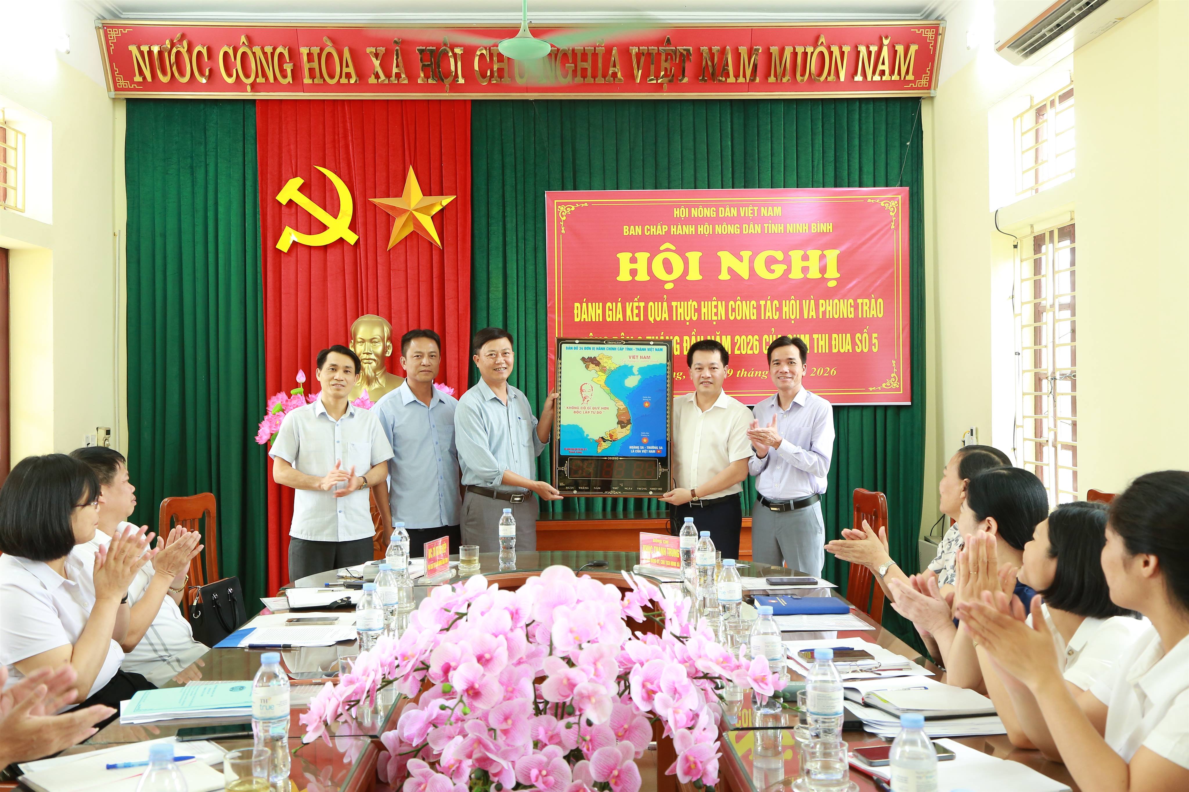 anh tin bai